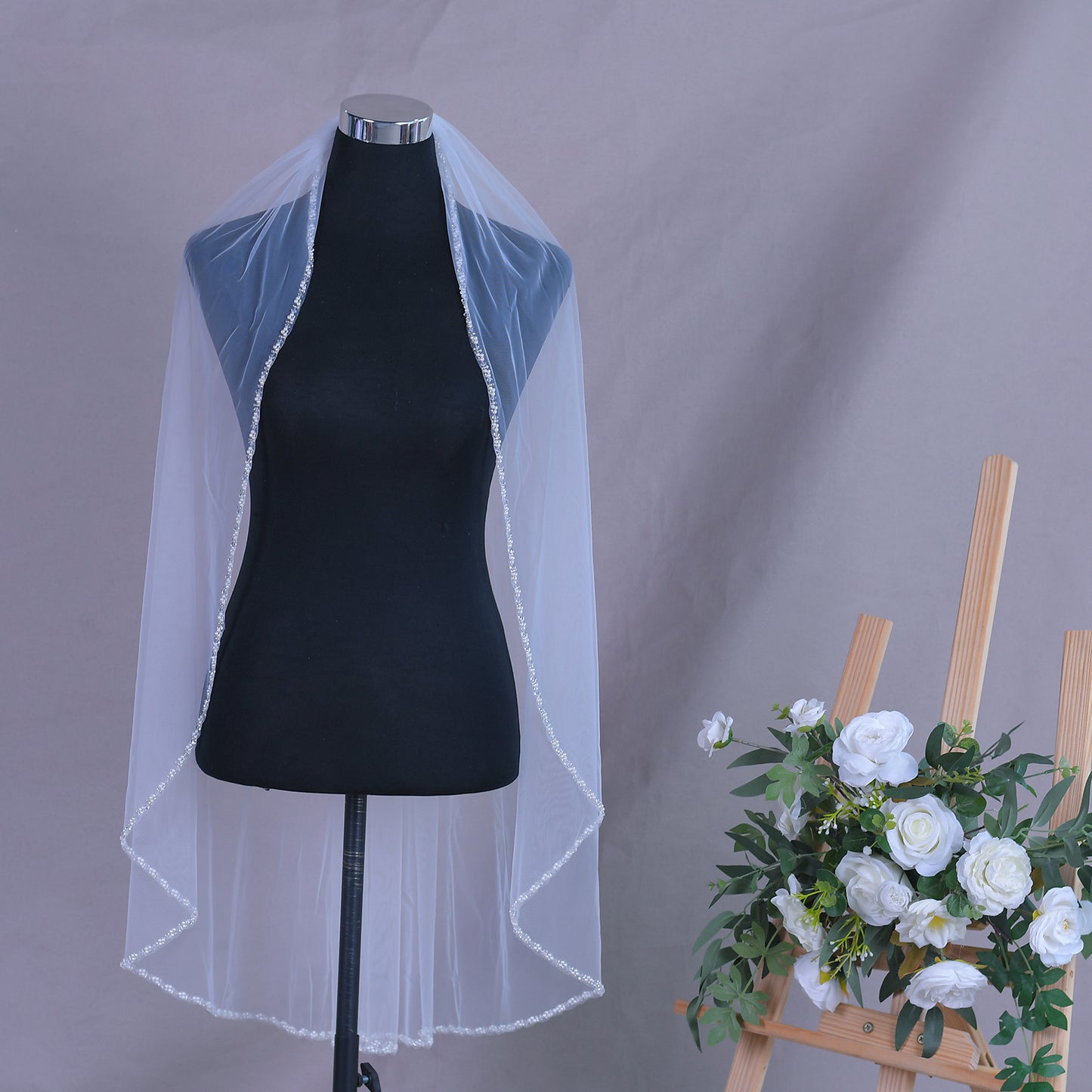 BRIDELLA BV175 Fashion Bridal Exquisite Beaded Veil Single Layer Fingertip Length with Hair Comb Wedding Accessories