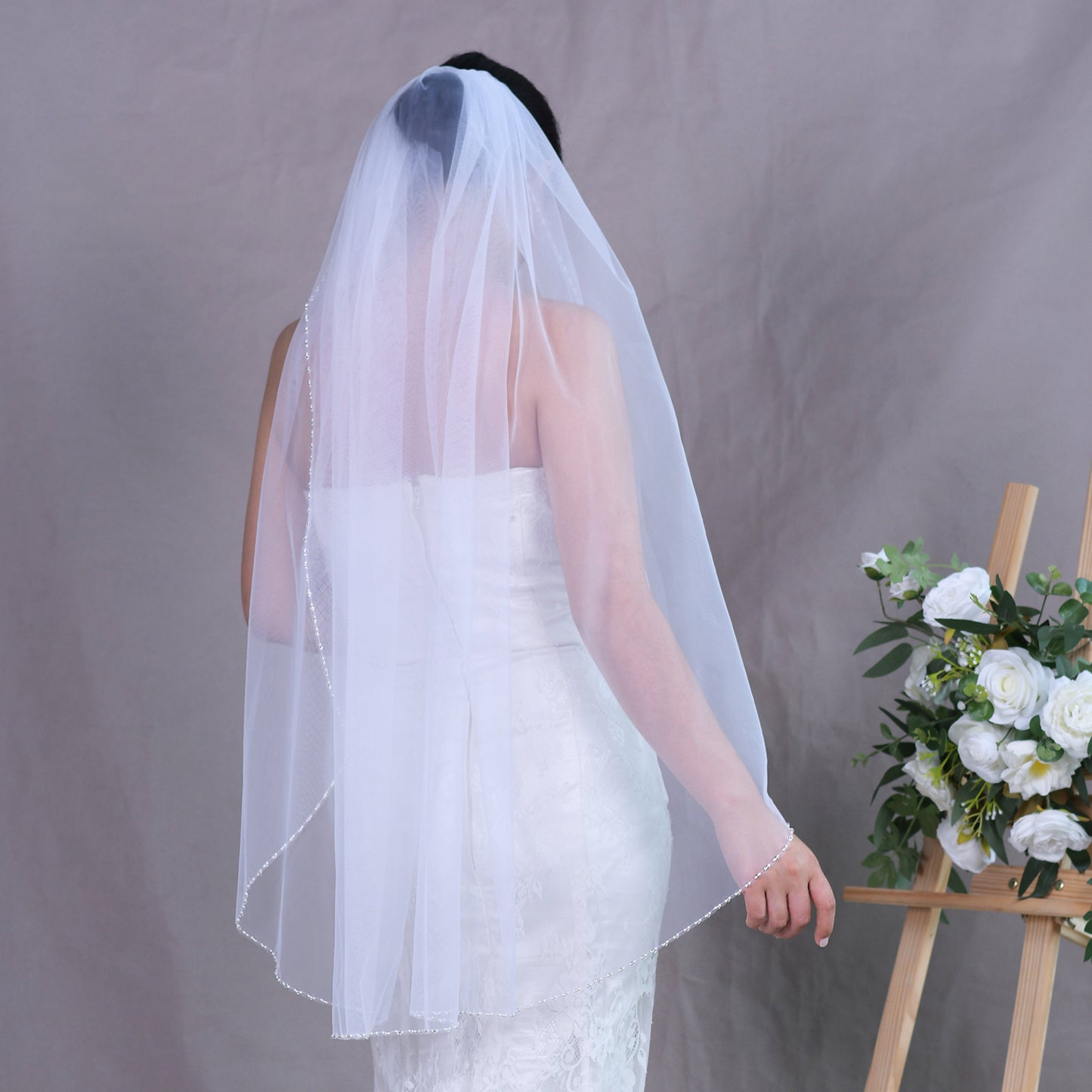 BRIDELLA BV189 Minimalist Style Single Layer Glass Crystal Hand-Beaded Veil Bridal Wedding Style Fingertip Length