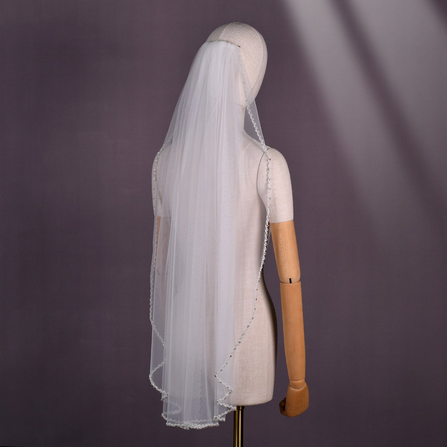 BRIDELLA BV196 High Quality Handmade Beaded Edge Shaped Bridal Wedding Veil Single Layer Fingertip Length with Comb