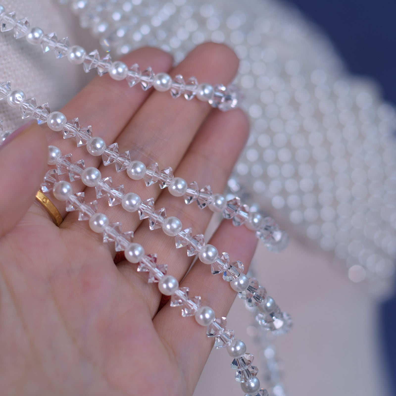 VG99 white pearl shawl