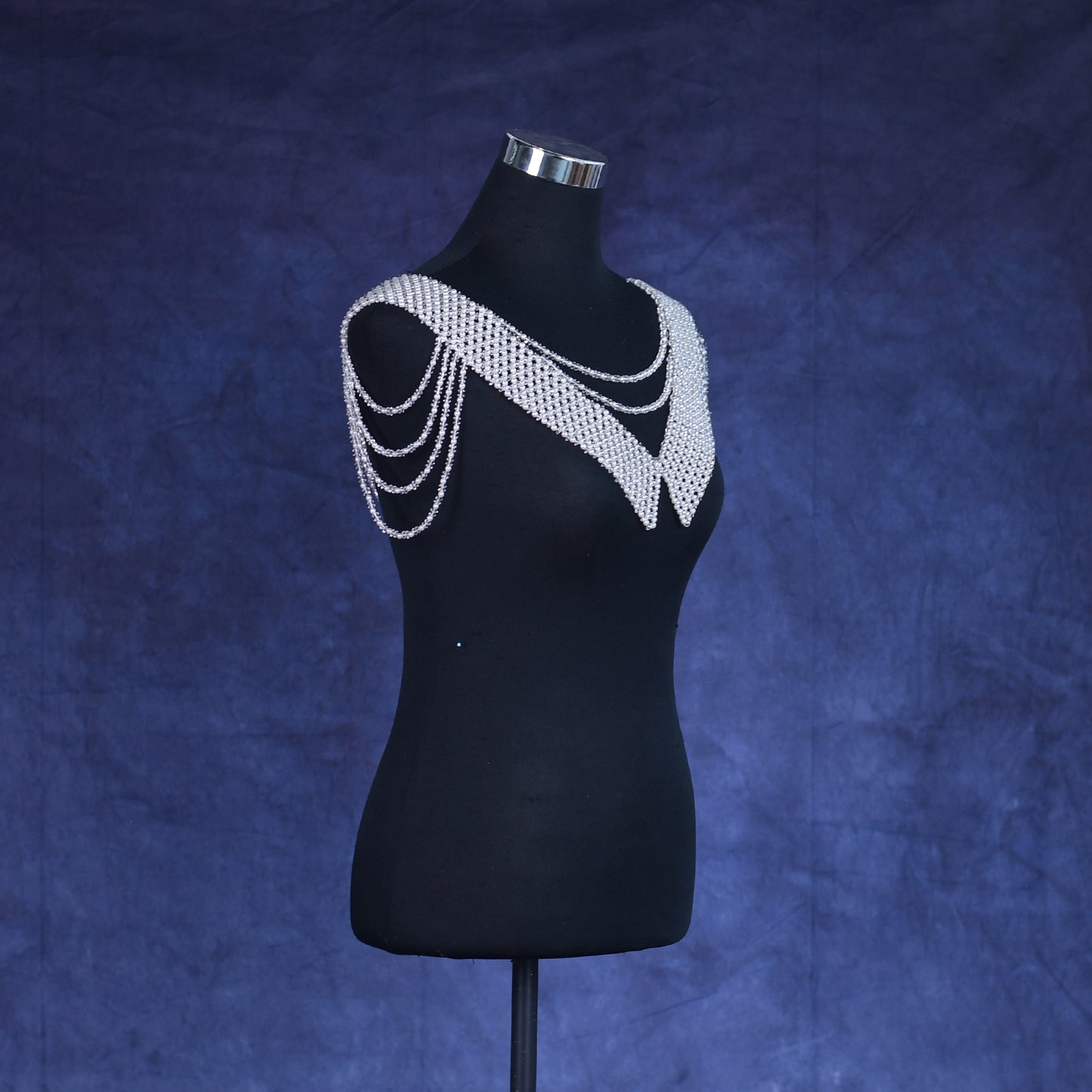 VG99 white pearl shawl