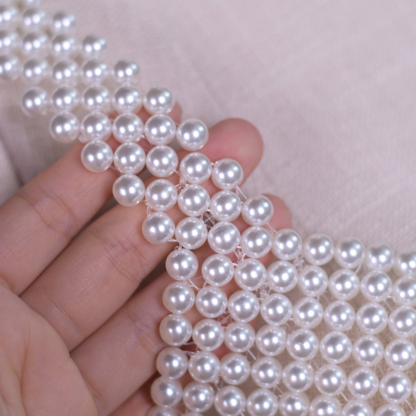 VG95 white pearl shawl