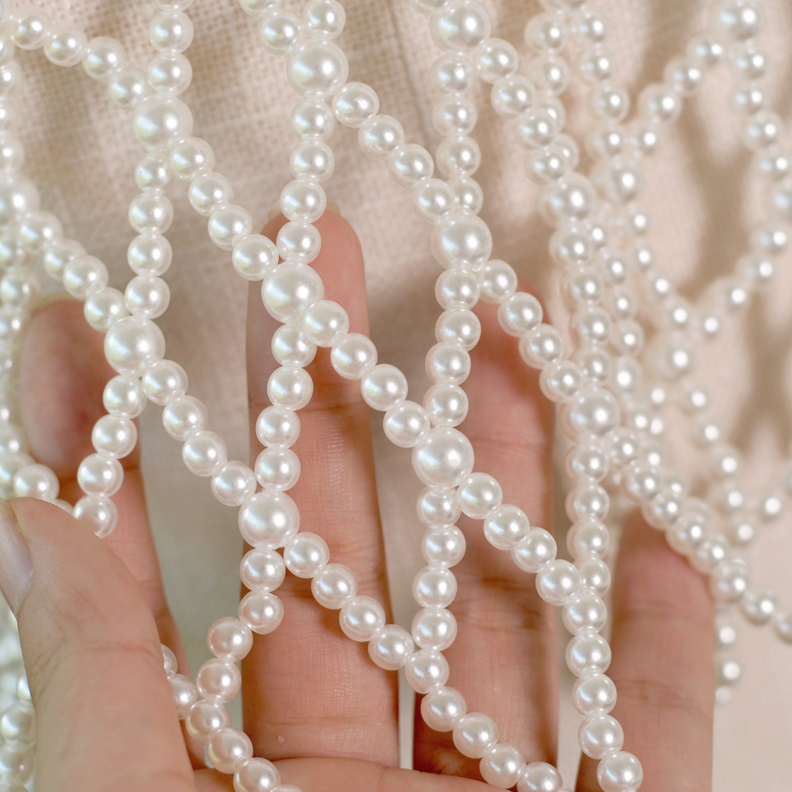 VG101 white pearl shawl