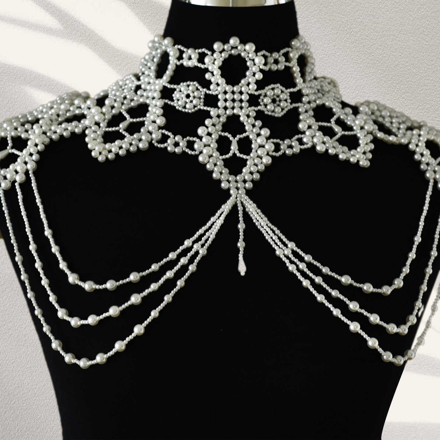 VG09 white pearl shawl