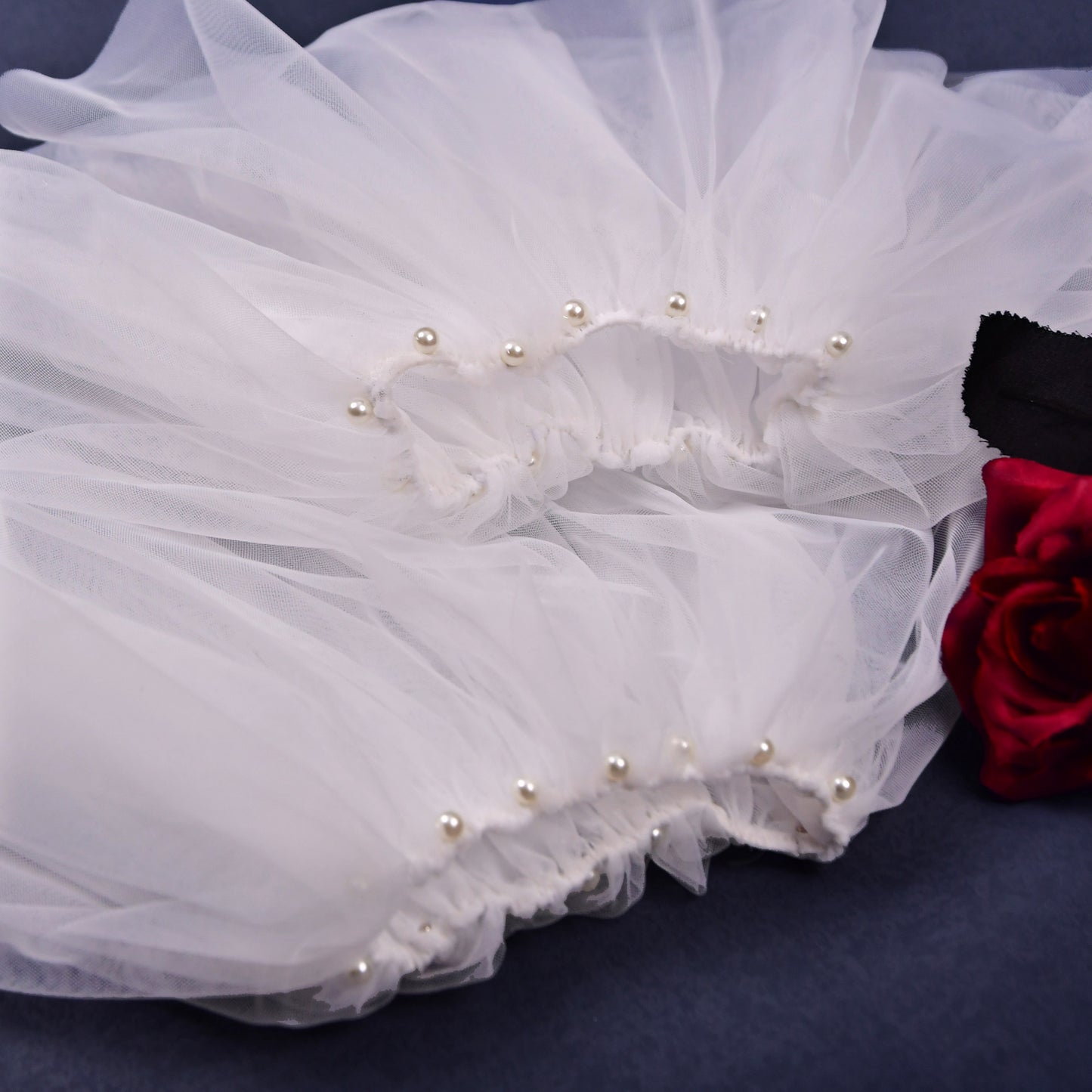 VG82-I white pearl mesh shawl