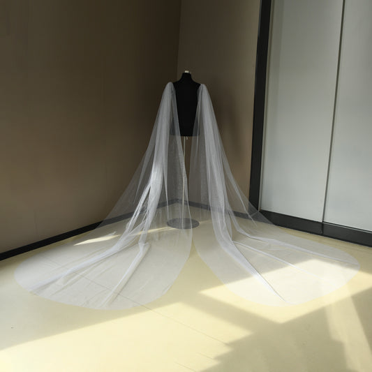 VG52-XI white mesh shawl