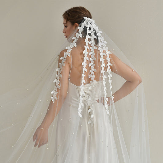 M02-I white mesh flower veil