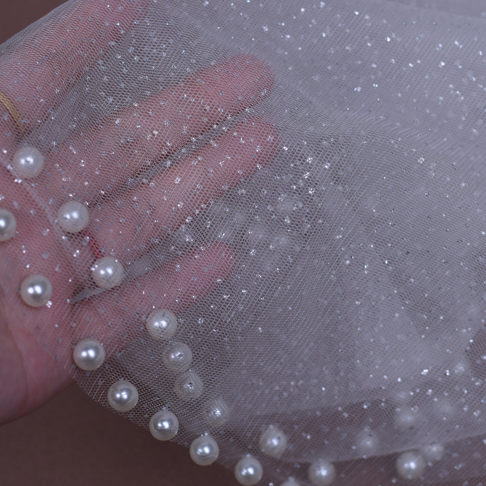 VG40A-XI white pearl mesh shawl