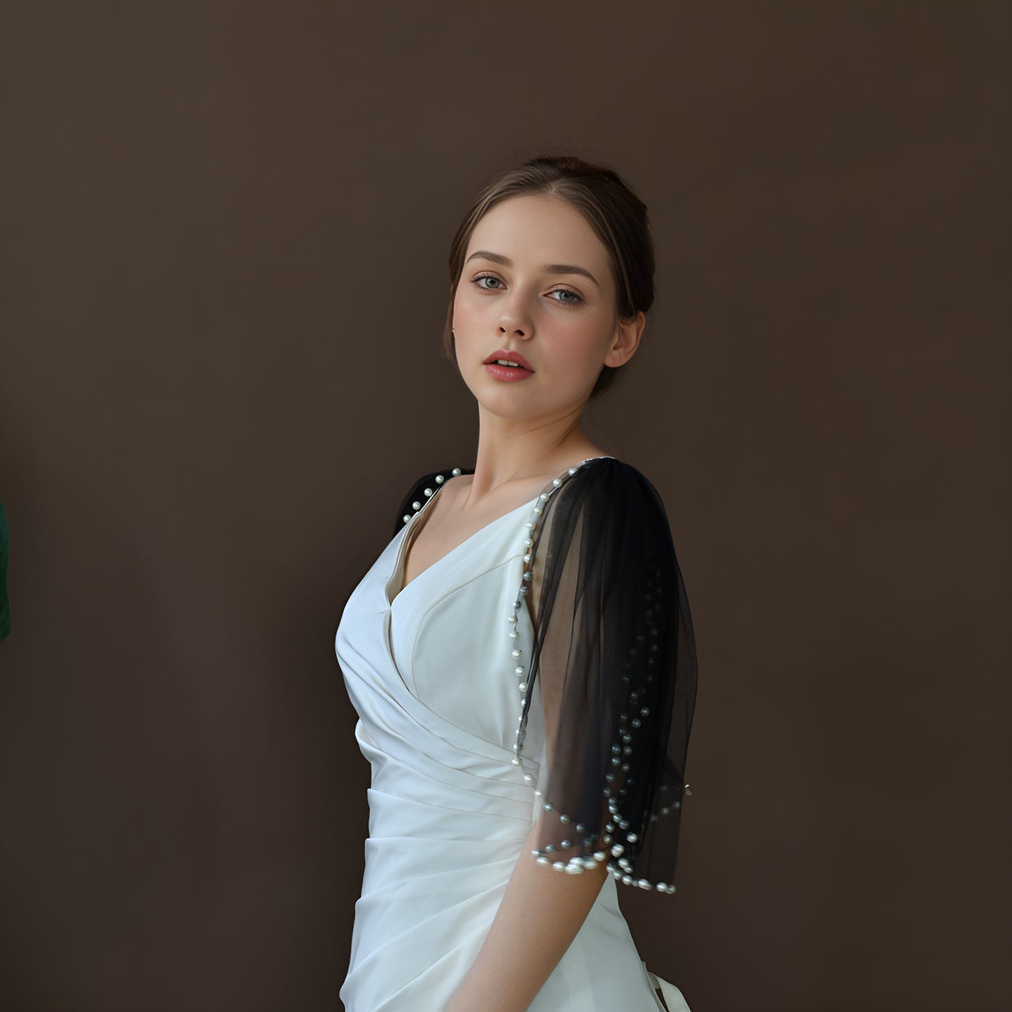 VG40A-W white mesh shawl