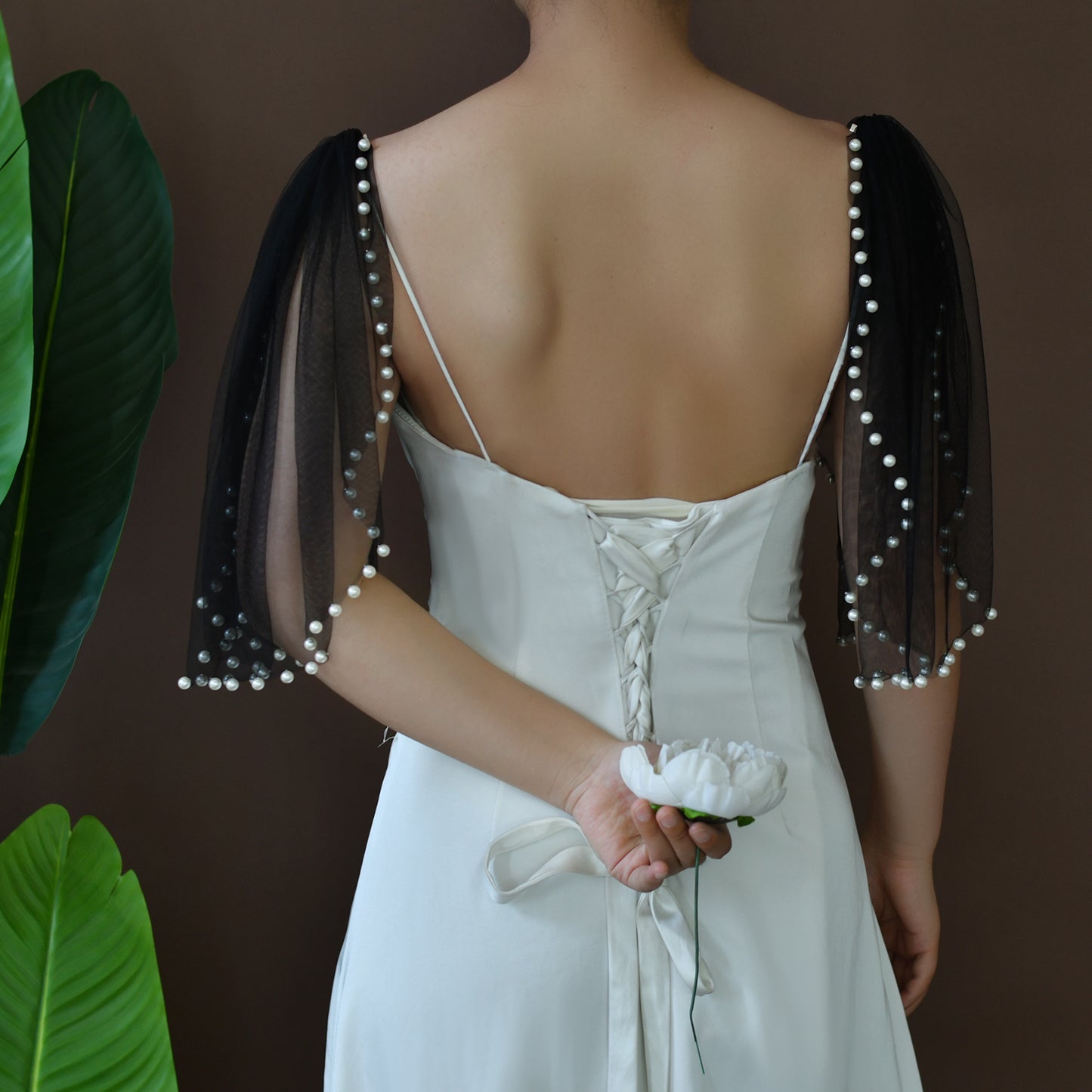 VG40A-W white mesh shawl