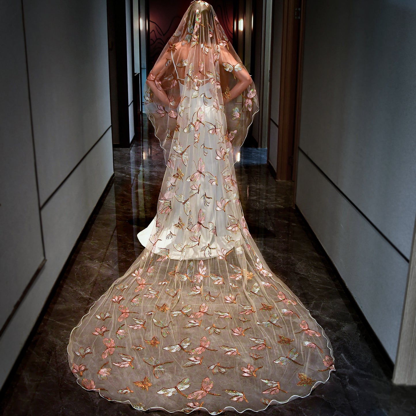 M44-Y ivory mesh flower hair comb