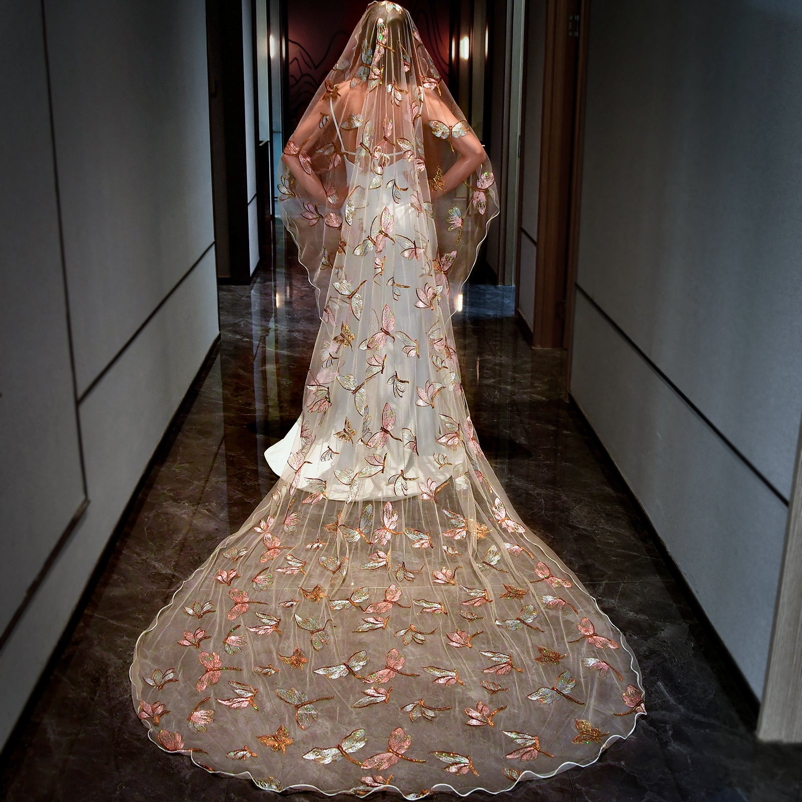 M44-Y ivory mesh flower hair comb