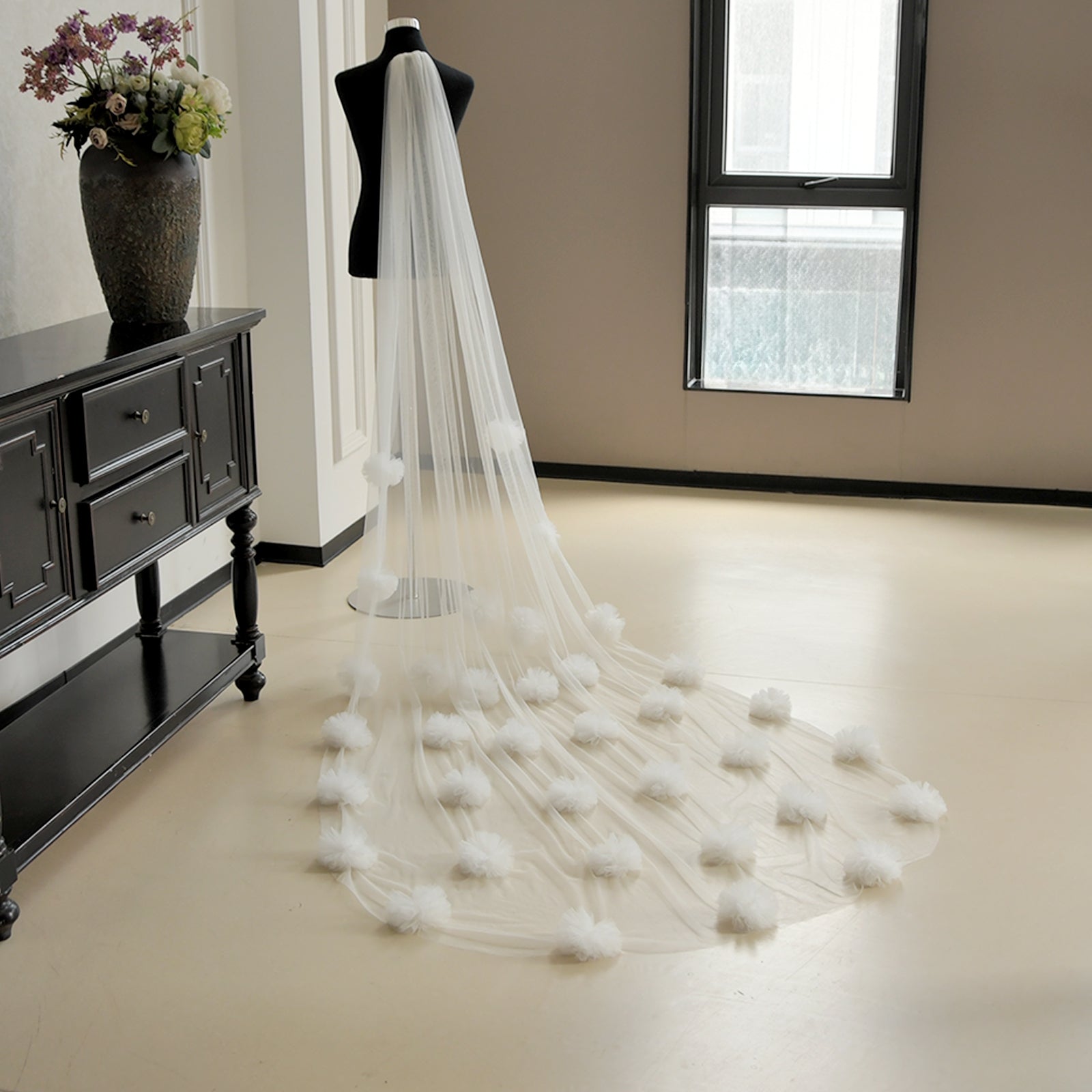 M64-I ivory mesh flower veil