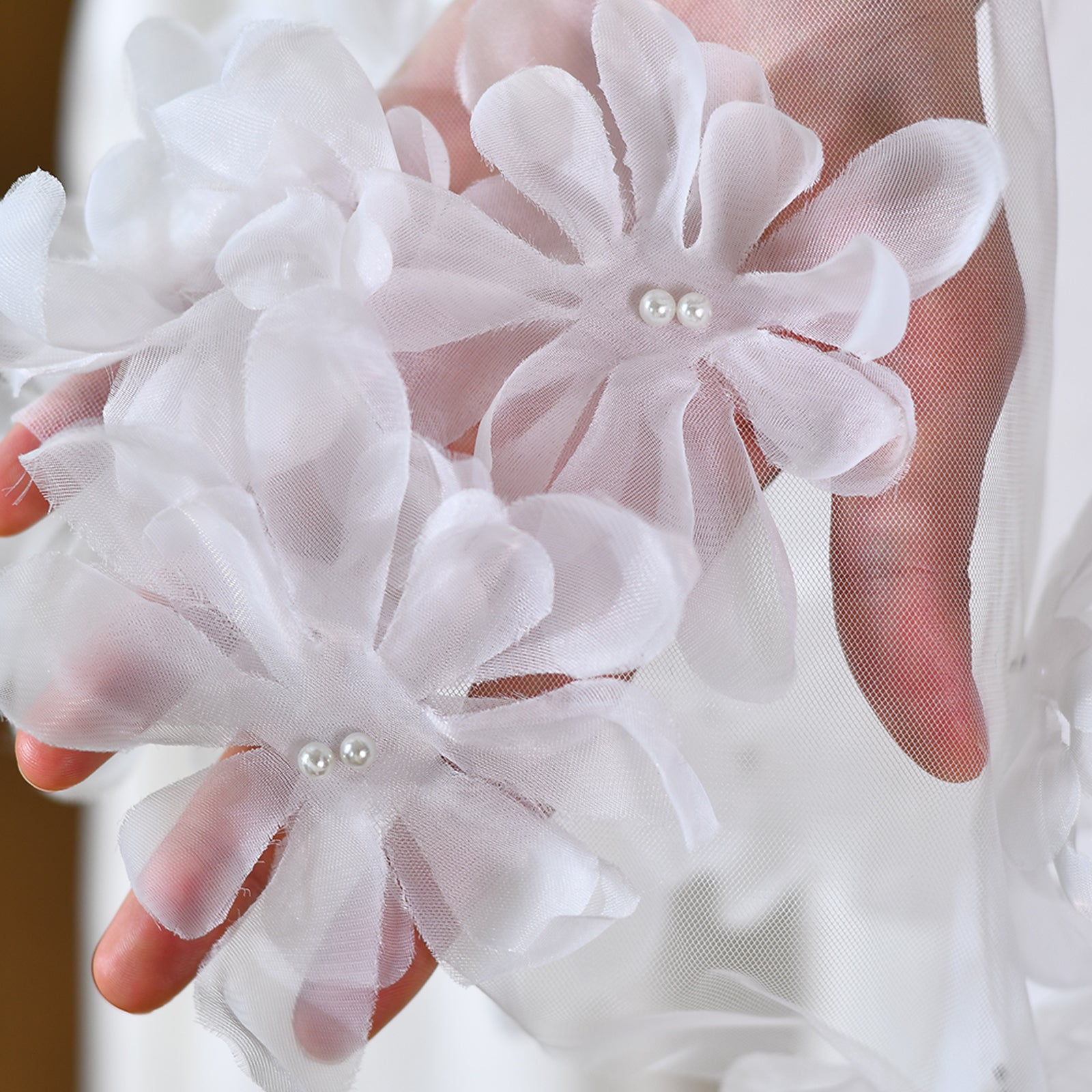 M97-WN1.5 ivory mesh flower hair comb