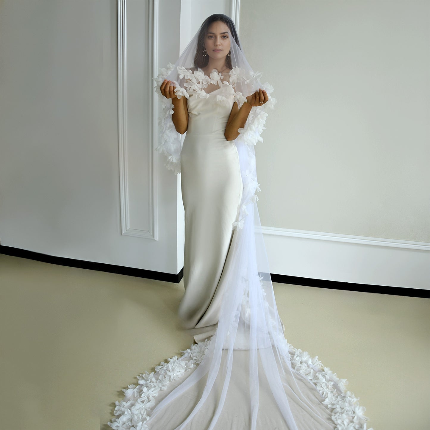 M97-WN1.5 ivory mesh flower hair comb