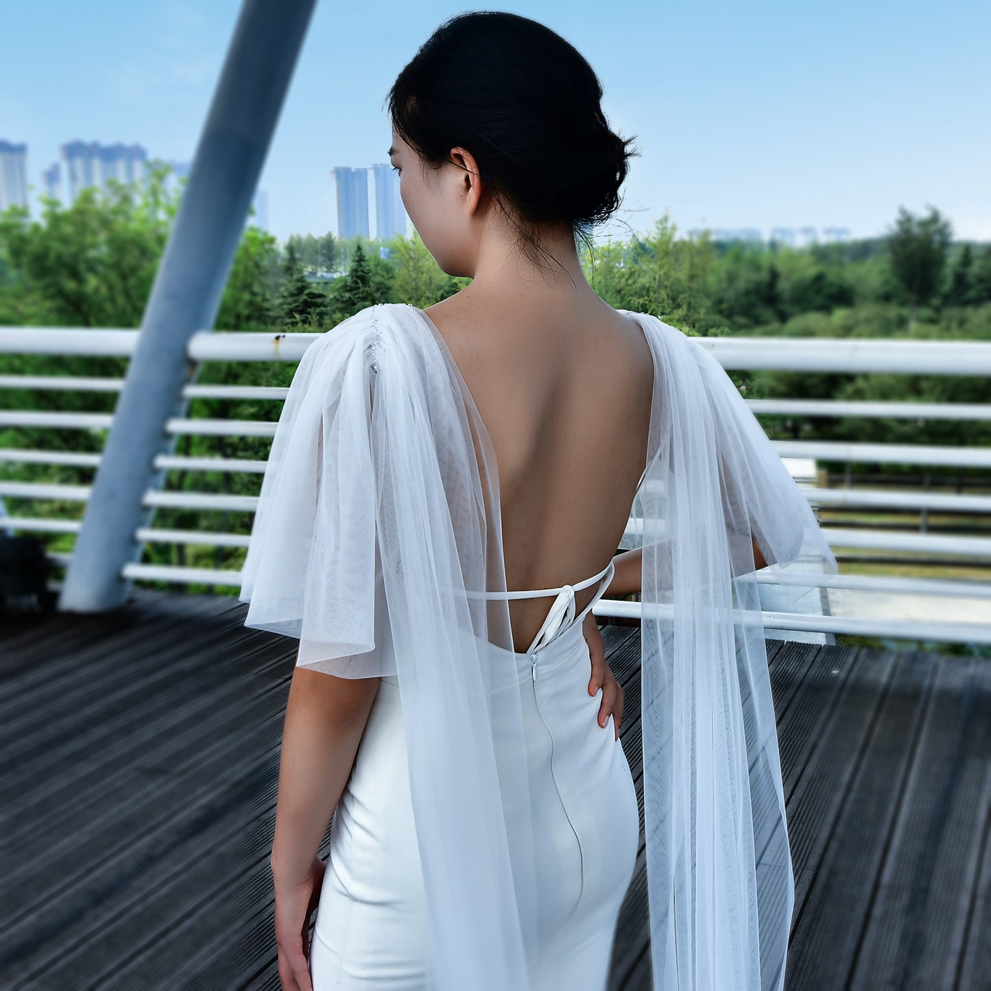 MG06-I white mesh veil