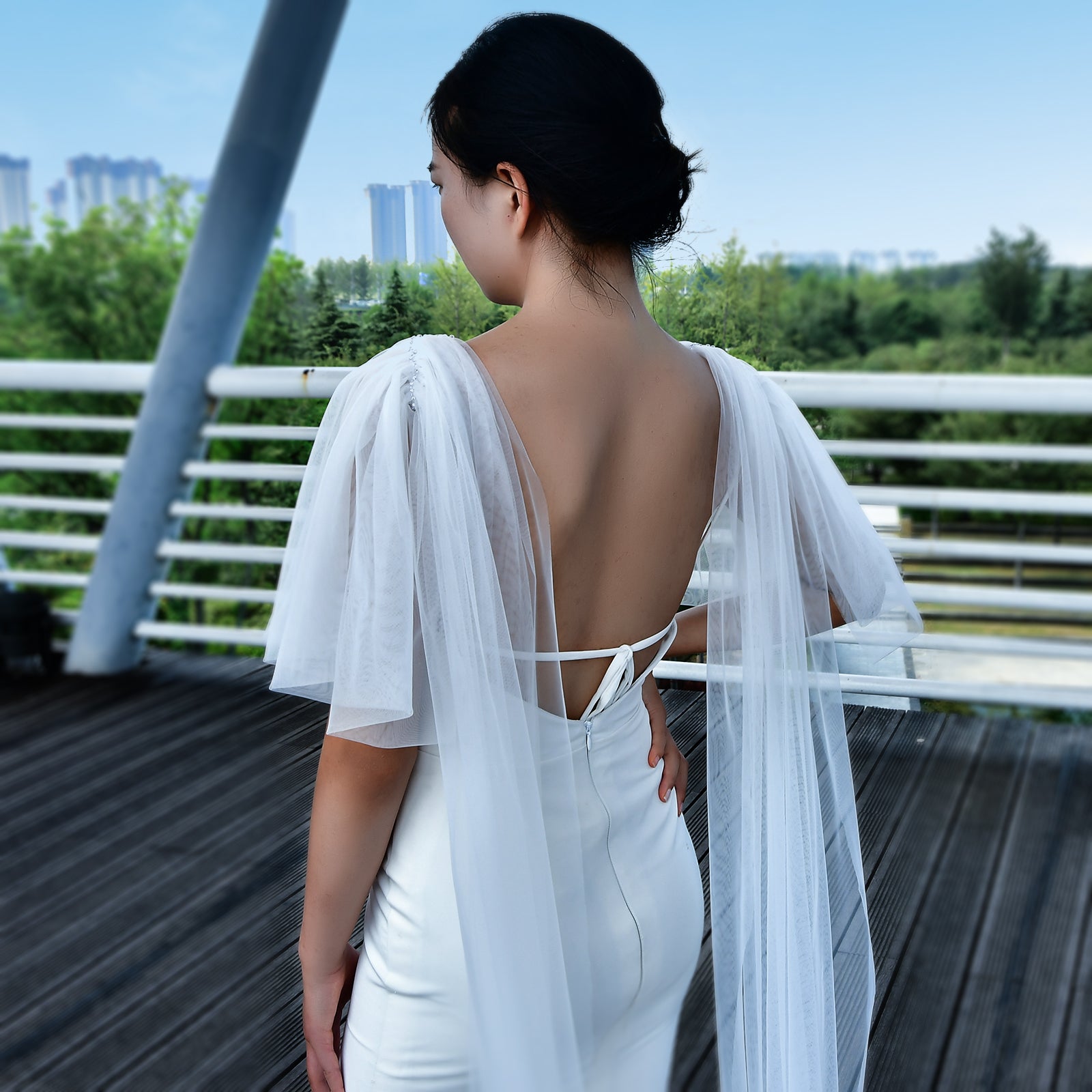 MG06-I white mesh veil