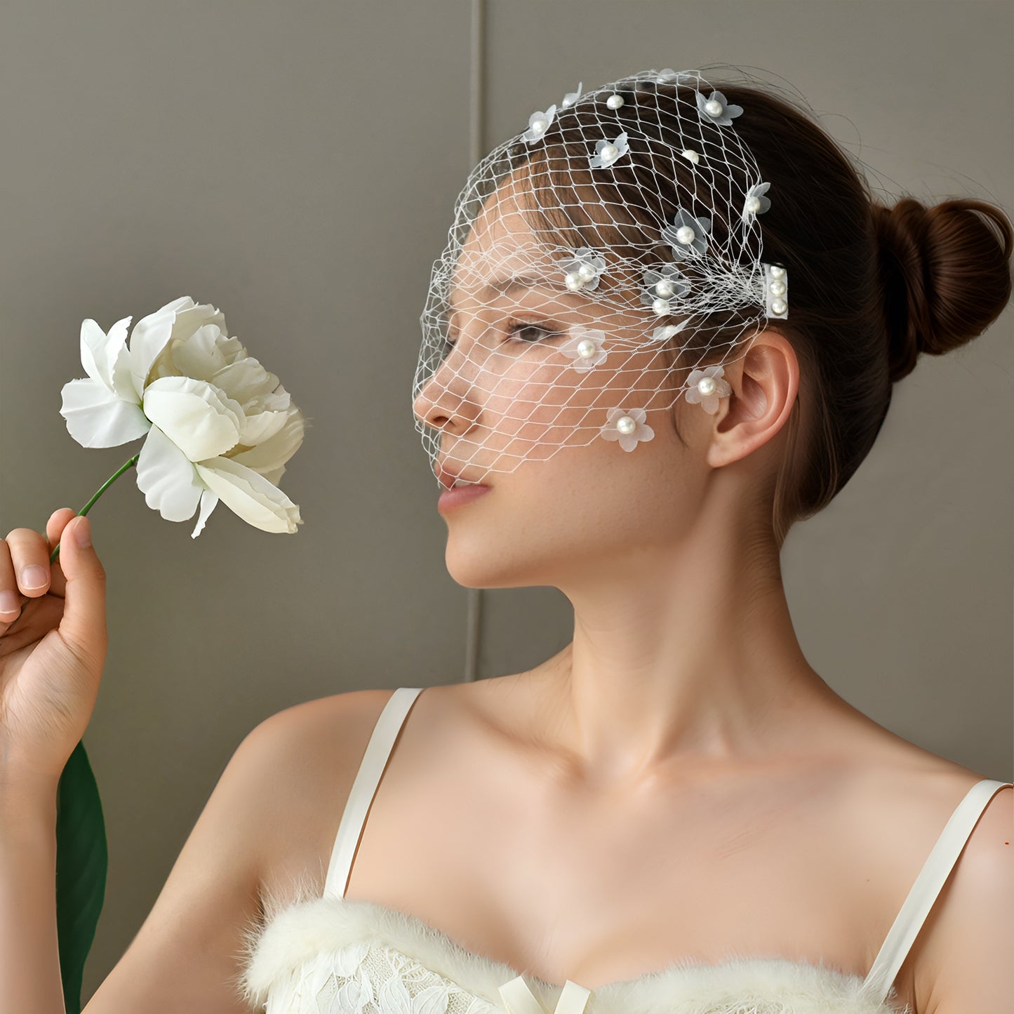 VA15-W white pearl mesh hair comb