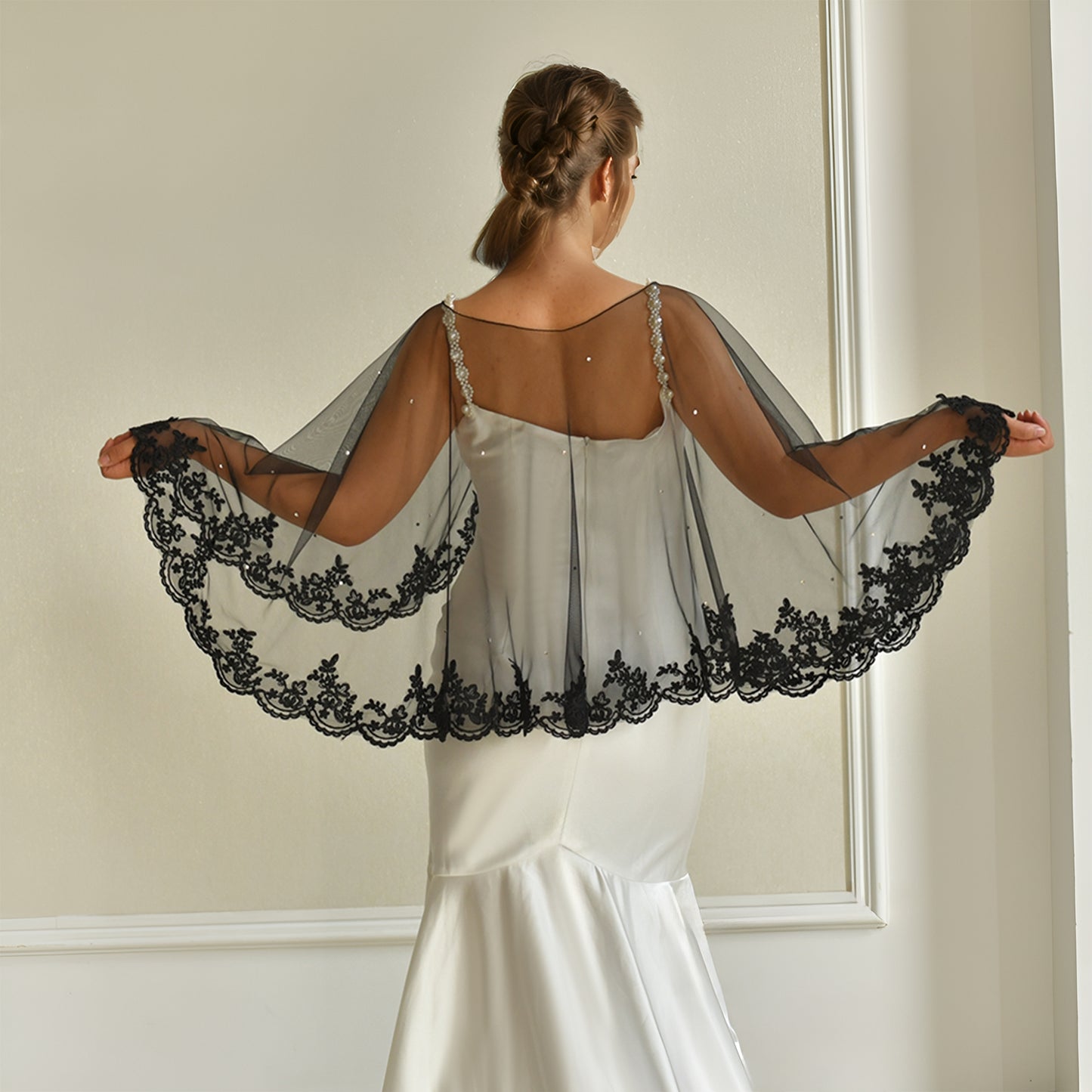 MG08 black mesh veil