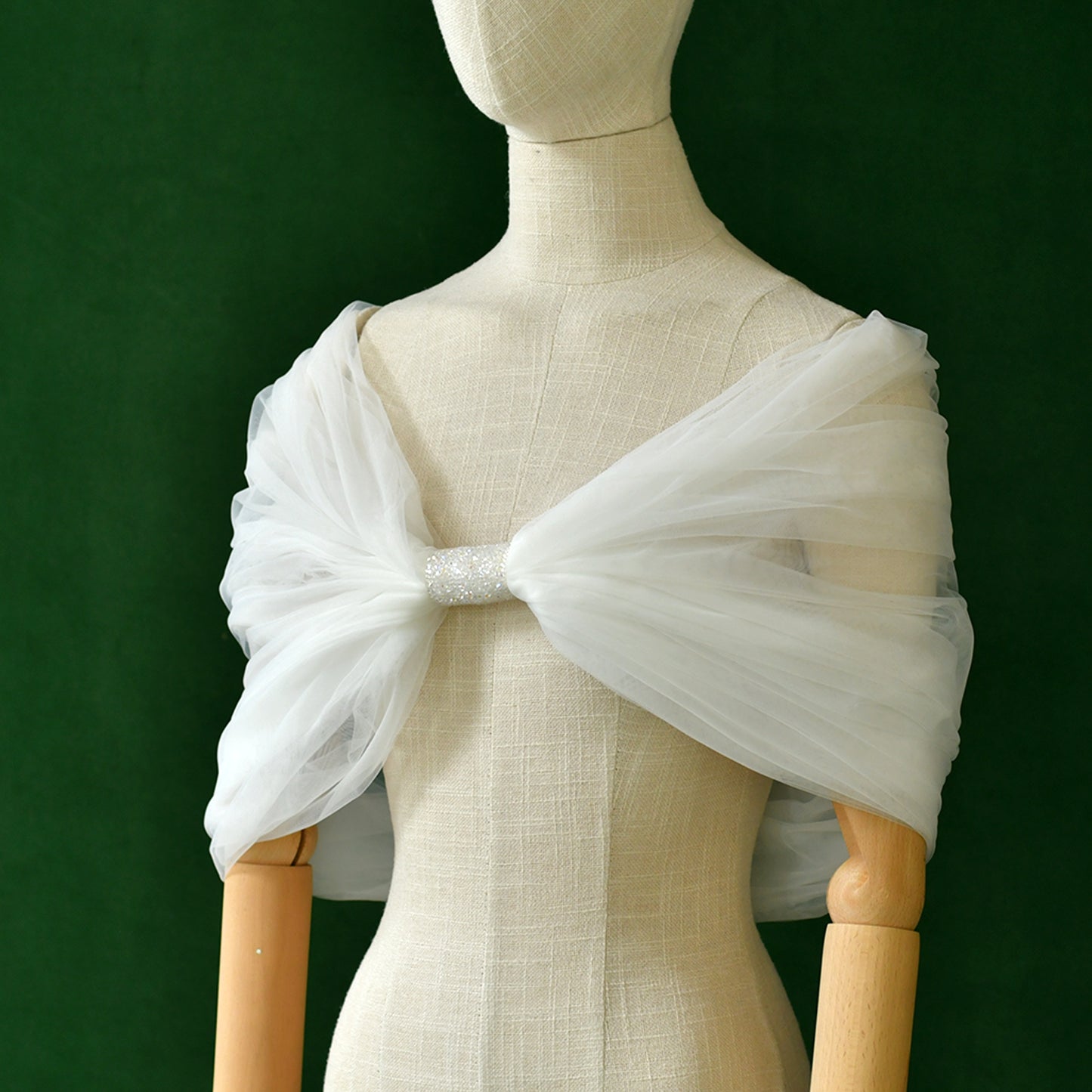 MG29-I white mesh veil