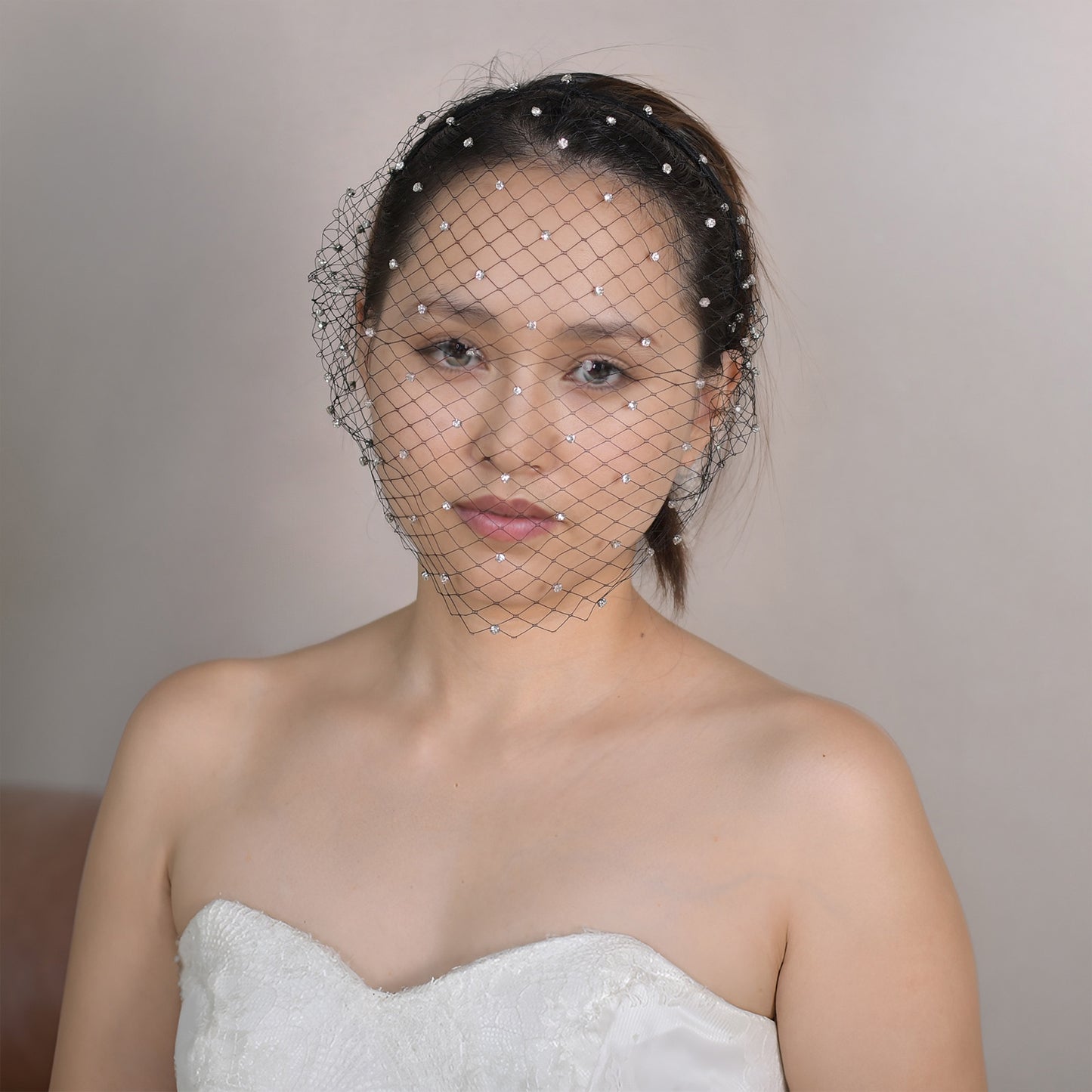 VA06-B black rhinestone mesh headband