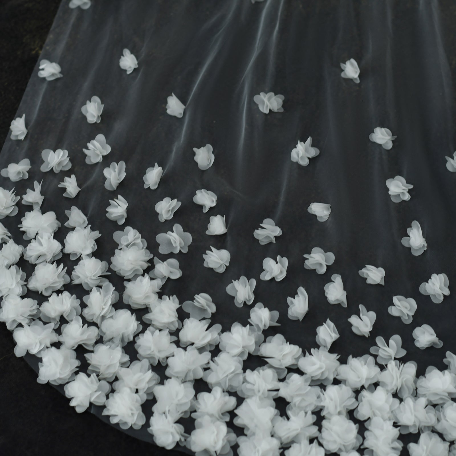 V93-IM3 white mesh flower veil