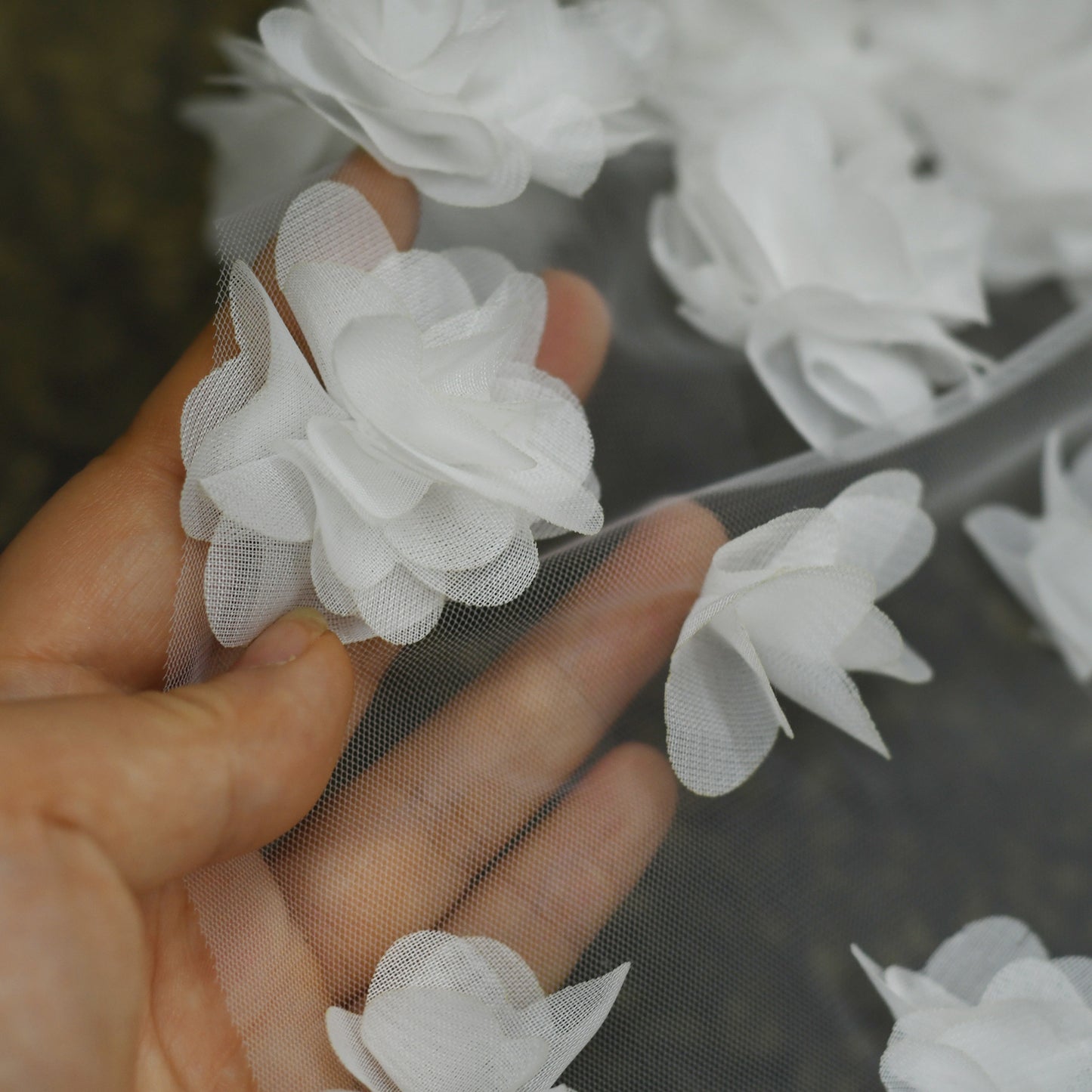 V93-IM3 white mesh flower veil