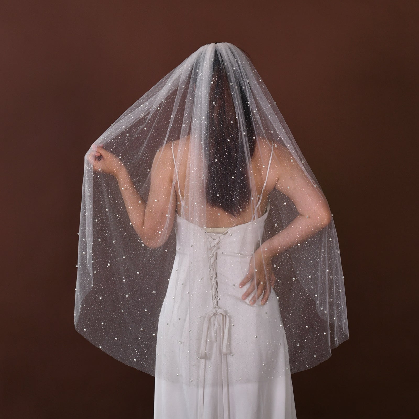 V91A-IY1 white pearl mesh veil