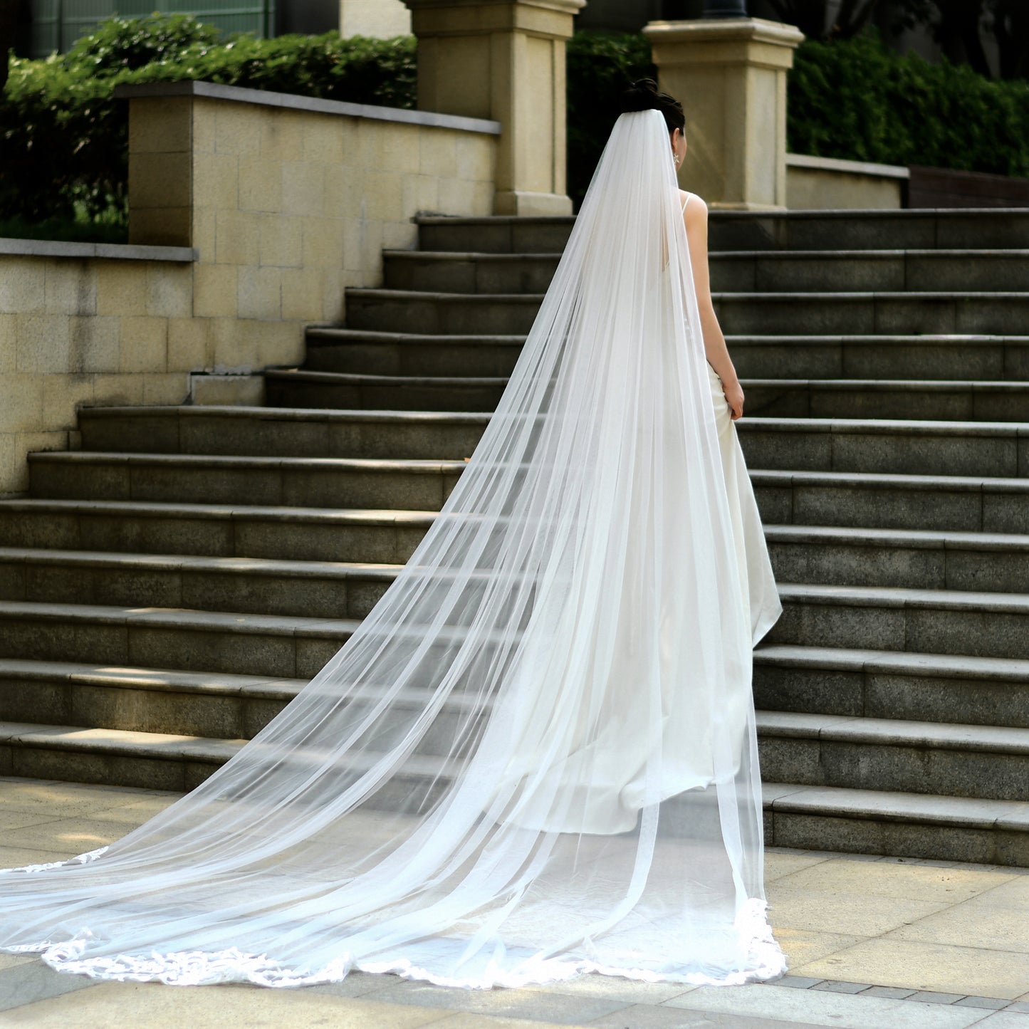 V75-W white lace mesh hair comb