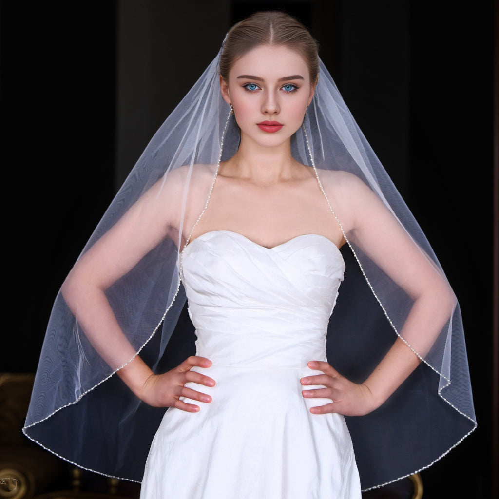 V197-IY1 white mesh veil