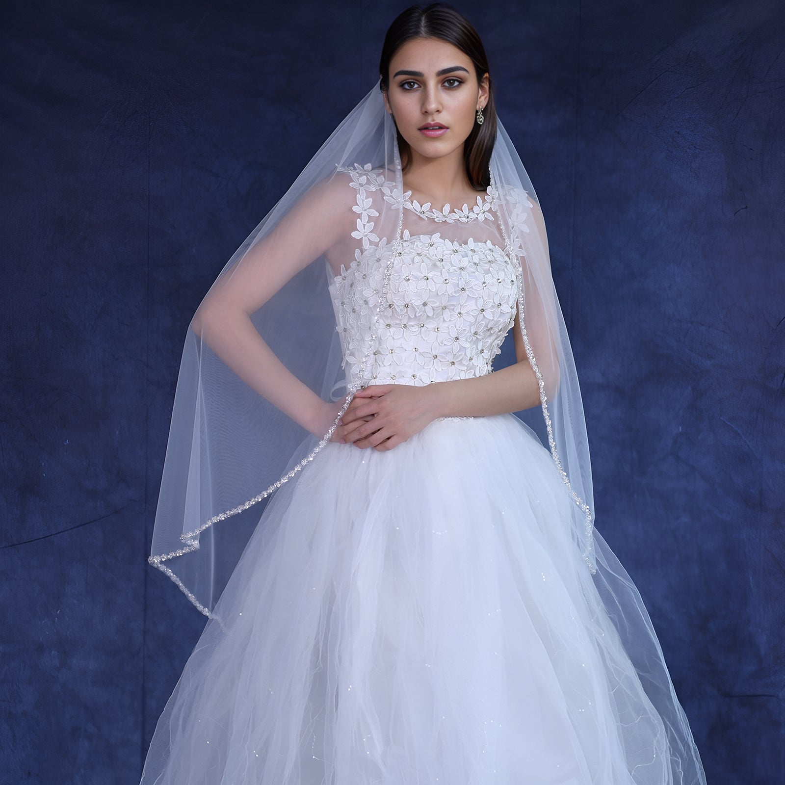 V235-IY1 white mesh hair comb