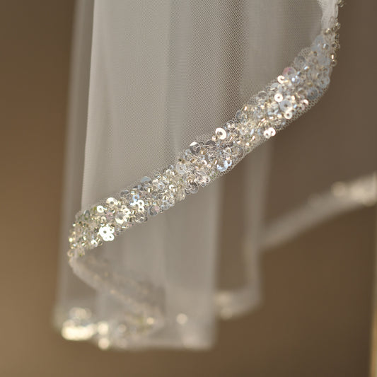 V282-IY1 white mesh veil