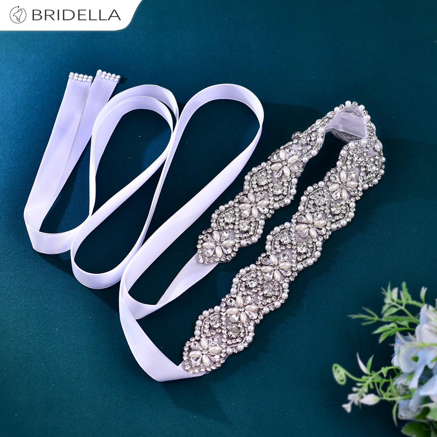 BS153 white rhinestone pearl belt