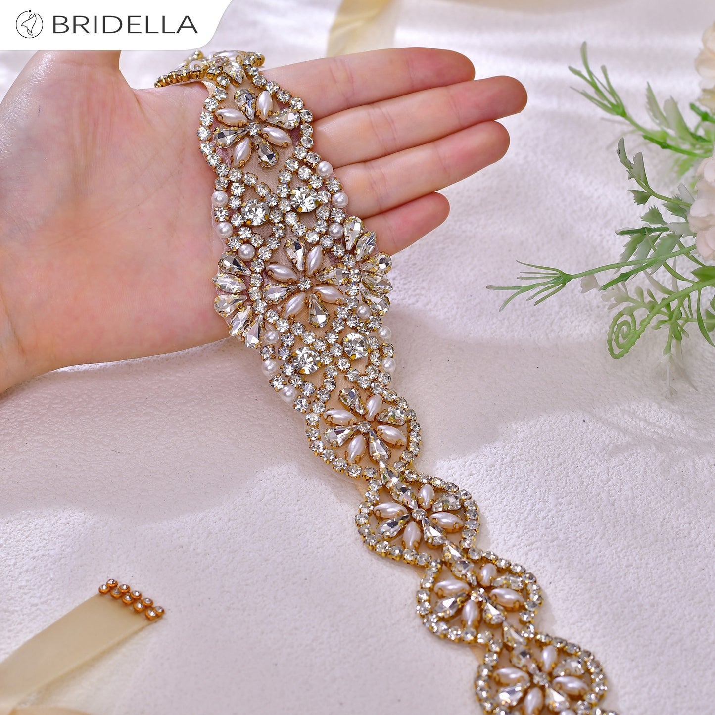 BS161G champagne rhinestone pearl belt