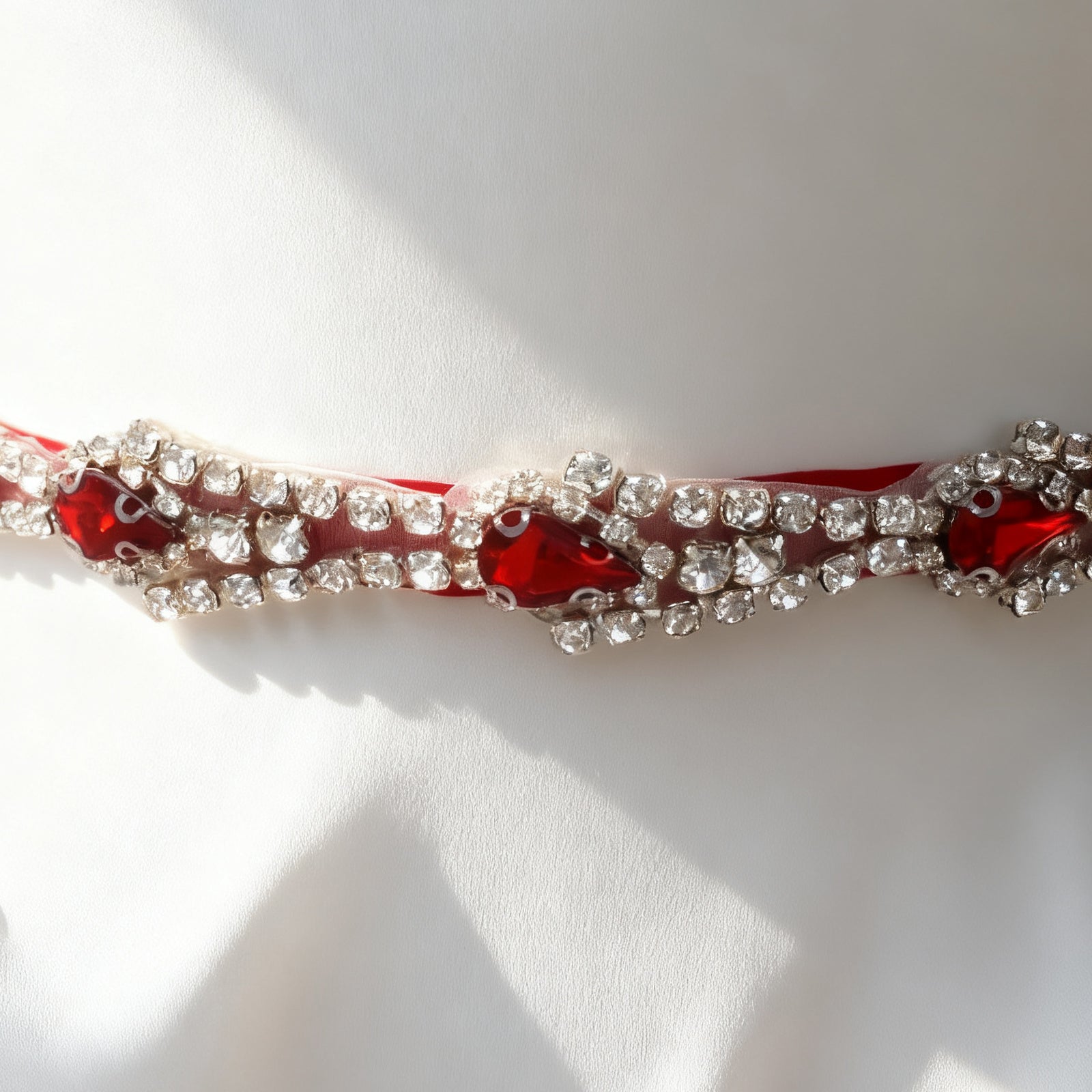 BS31R red rhinestone belt