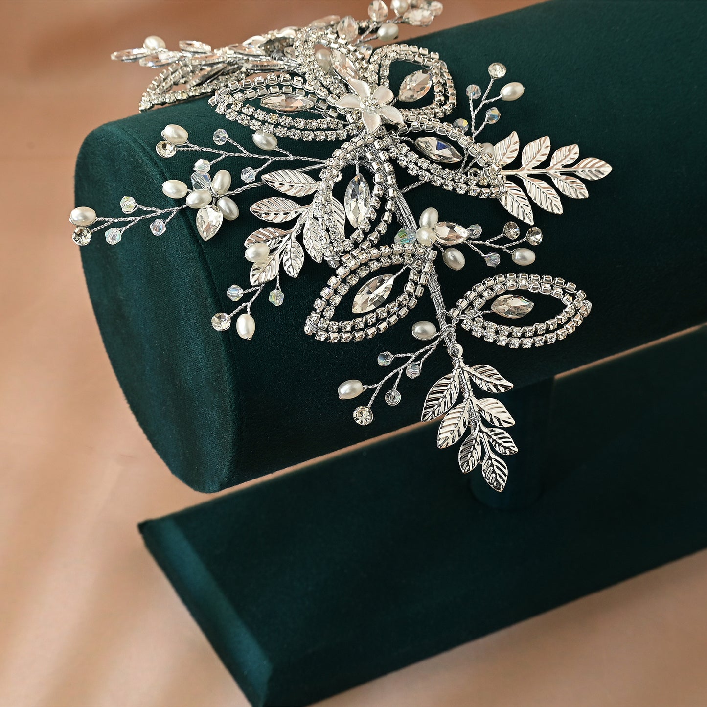 Bridella BHP305-S Silver Rhinestone Crown