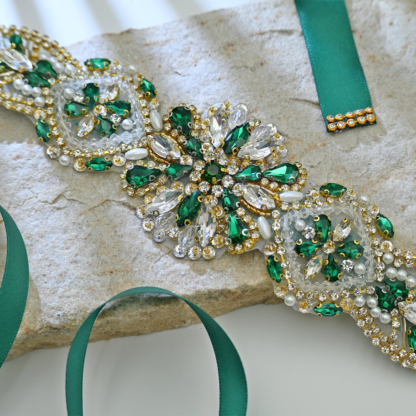 Bridella BS433GKL Green Rhinestone & Pearl Accessory