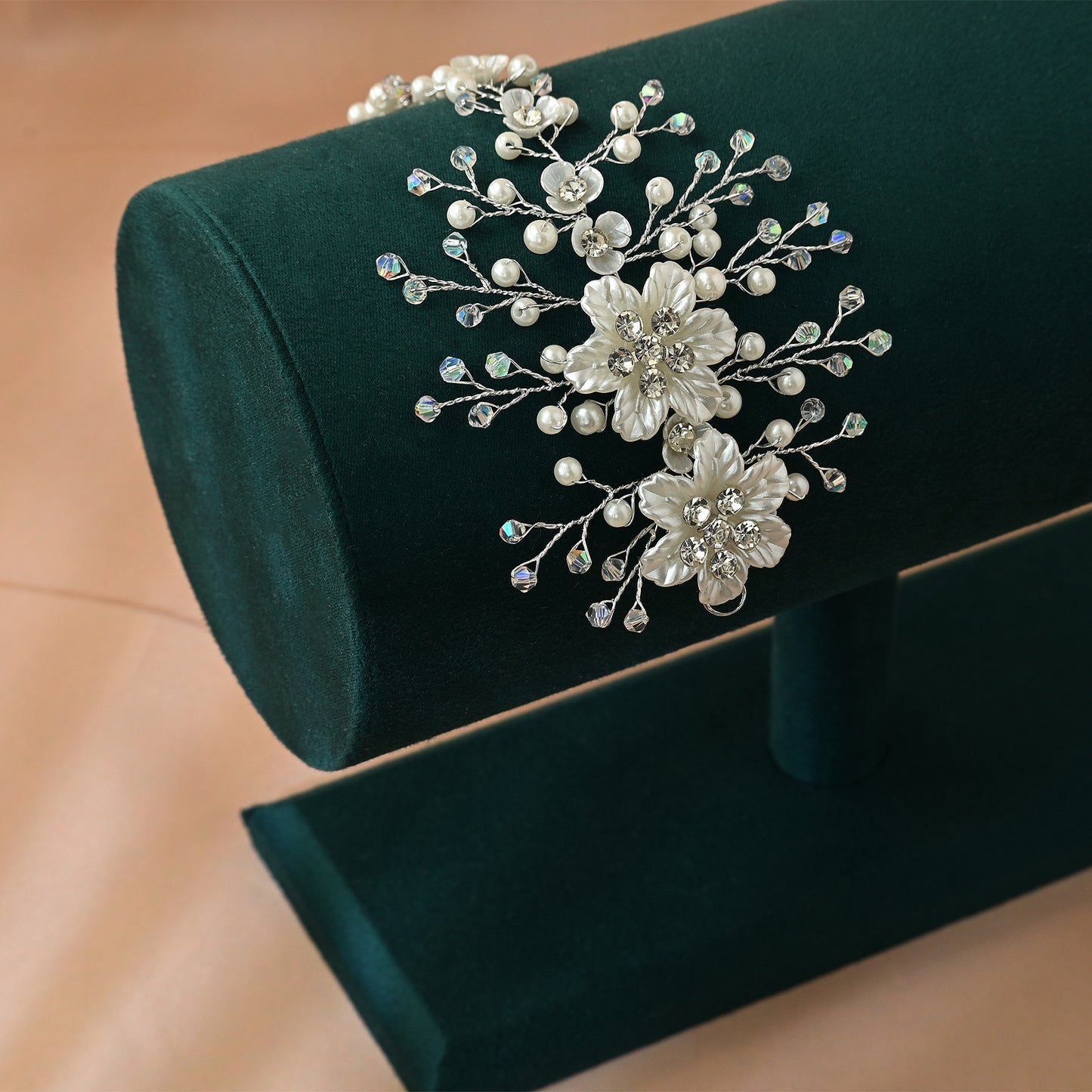 Bridella BHP295-S Silver Pearl & Crystal Headwear