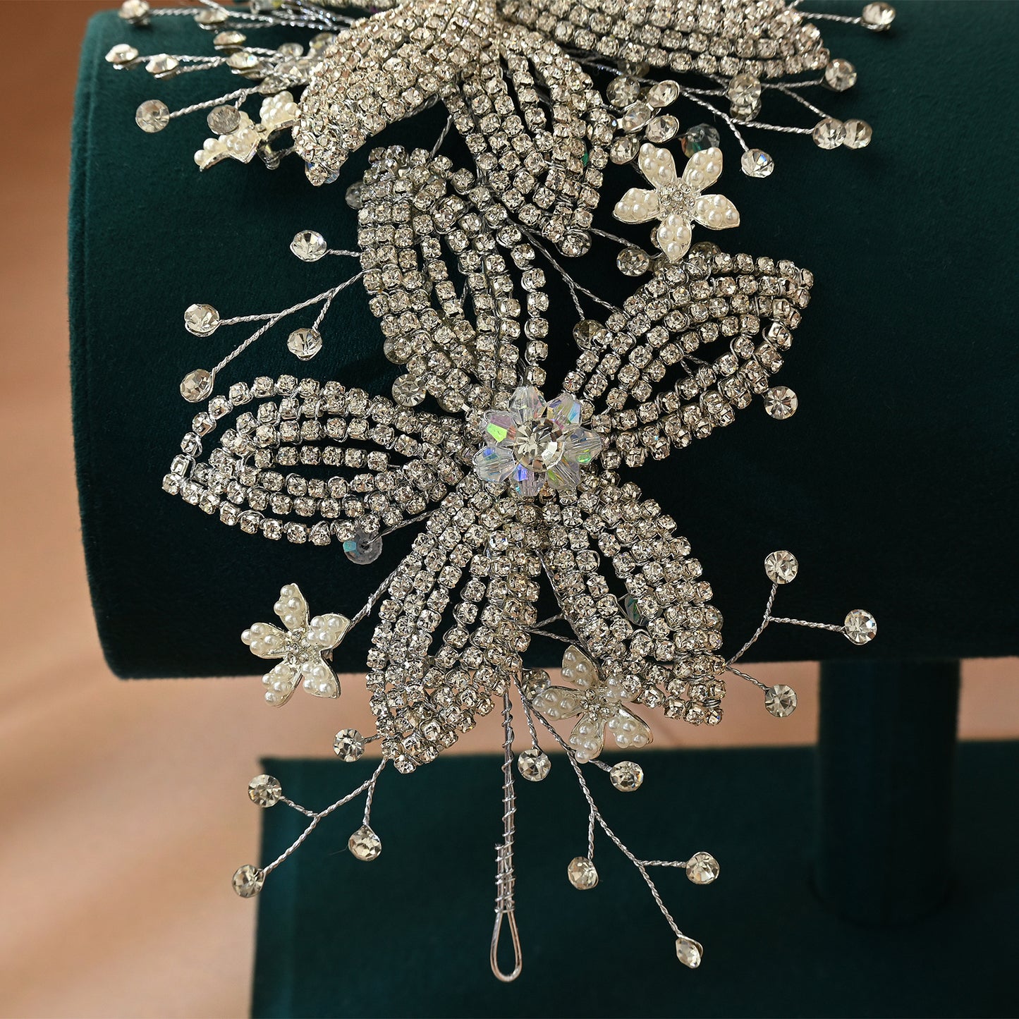 Bridella BHP252-S Silver Rhinestone & Pearl Crown