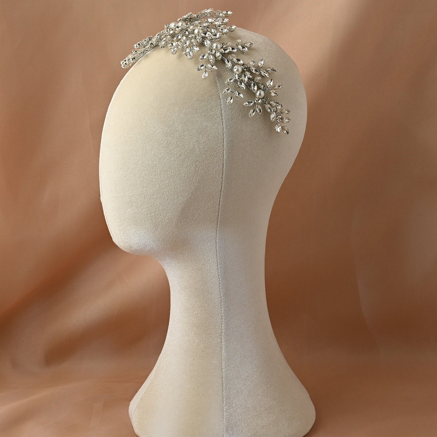 Bridella BHP434-S Silver Rhinestone & Pearl Hair Comb