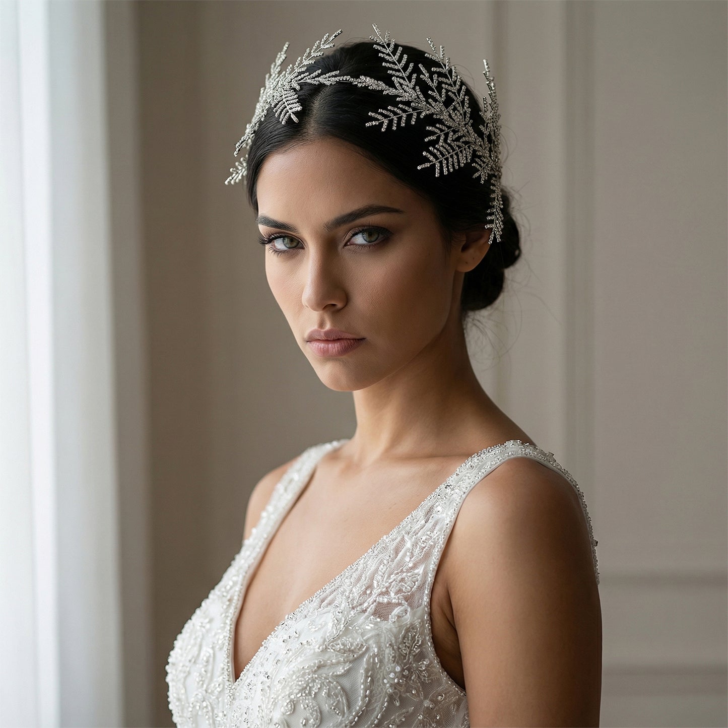 Bridella BHP493-S Silver Rhinestone Crown