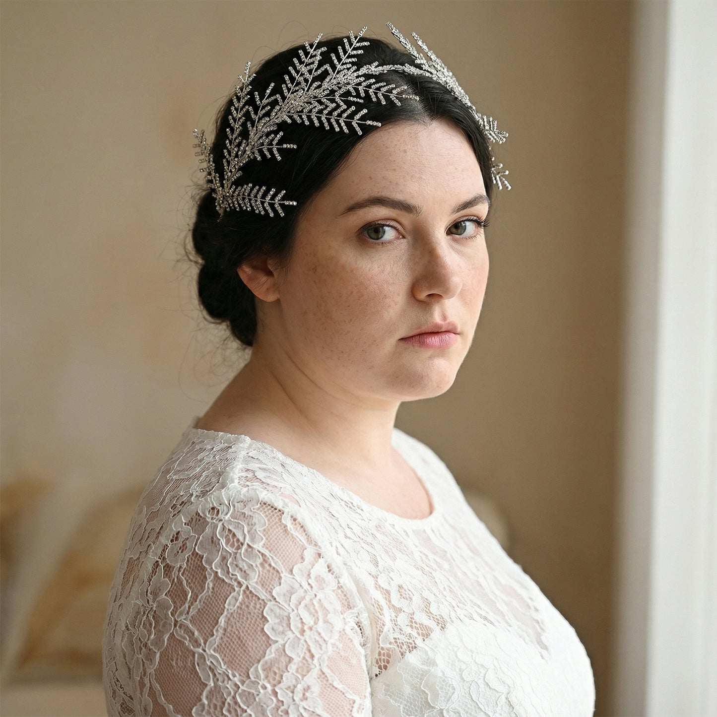 Bridella BHP493-S Silver Rhinestone Crown