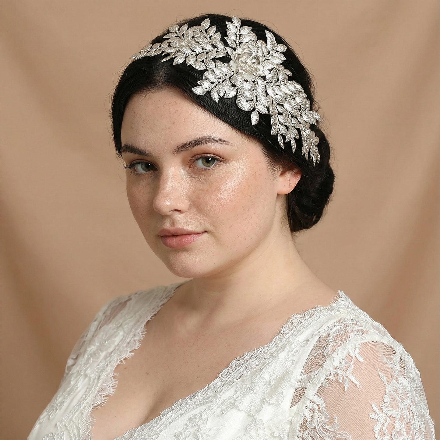 Bridella BHP510-S Silver Rhinestone Crown