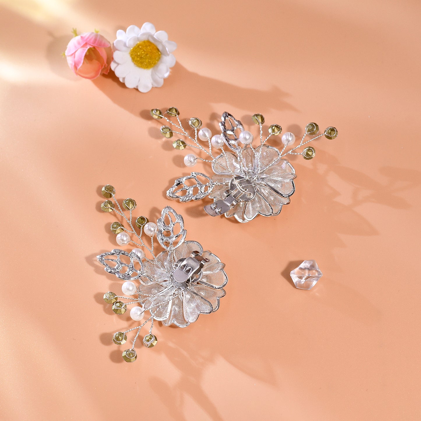 Leaf Flower Rhinestone Bridal Shoe Clips Wedding Decoration - Bridella BHX63