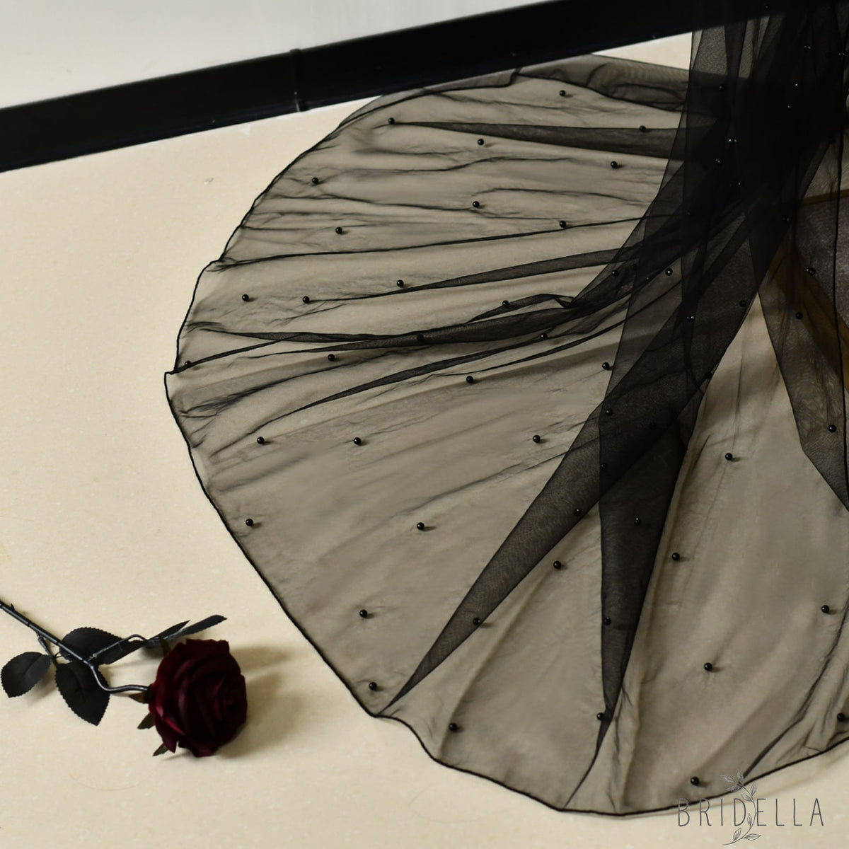 VG17A-B black pearl mesh shawl