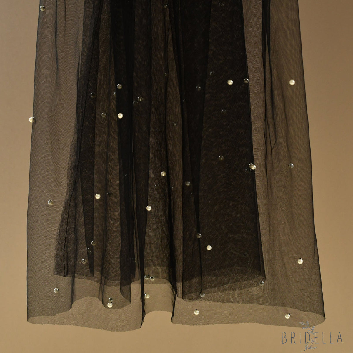 V210-B black pearl mesh accessory