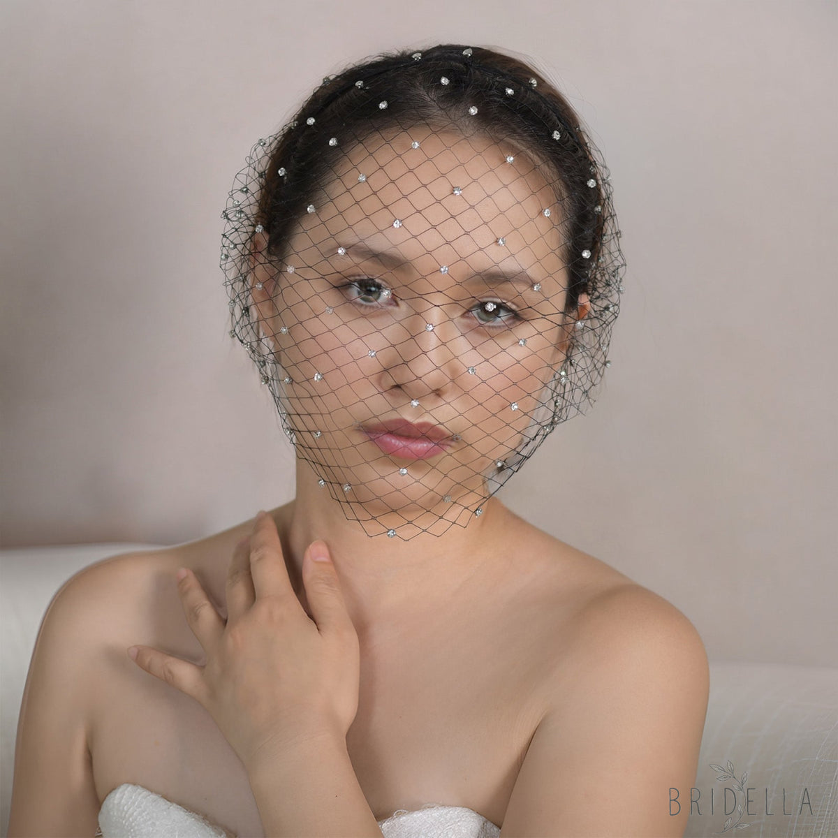 VA06-B black rhinestone mesh headband