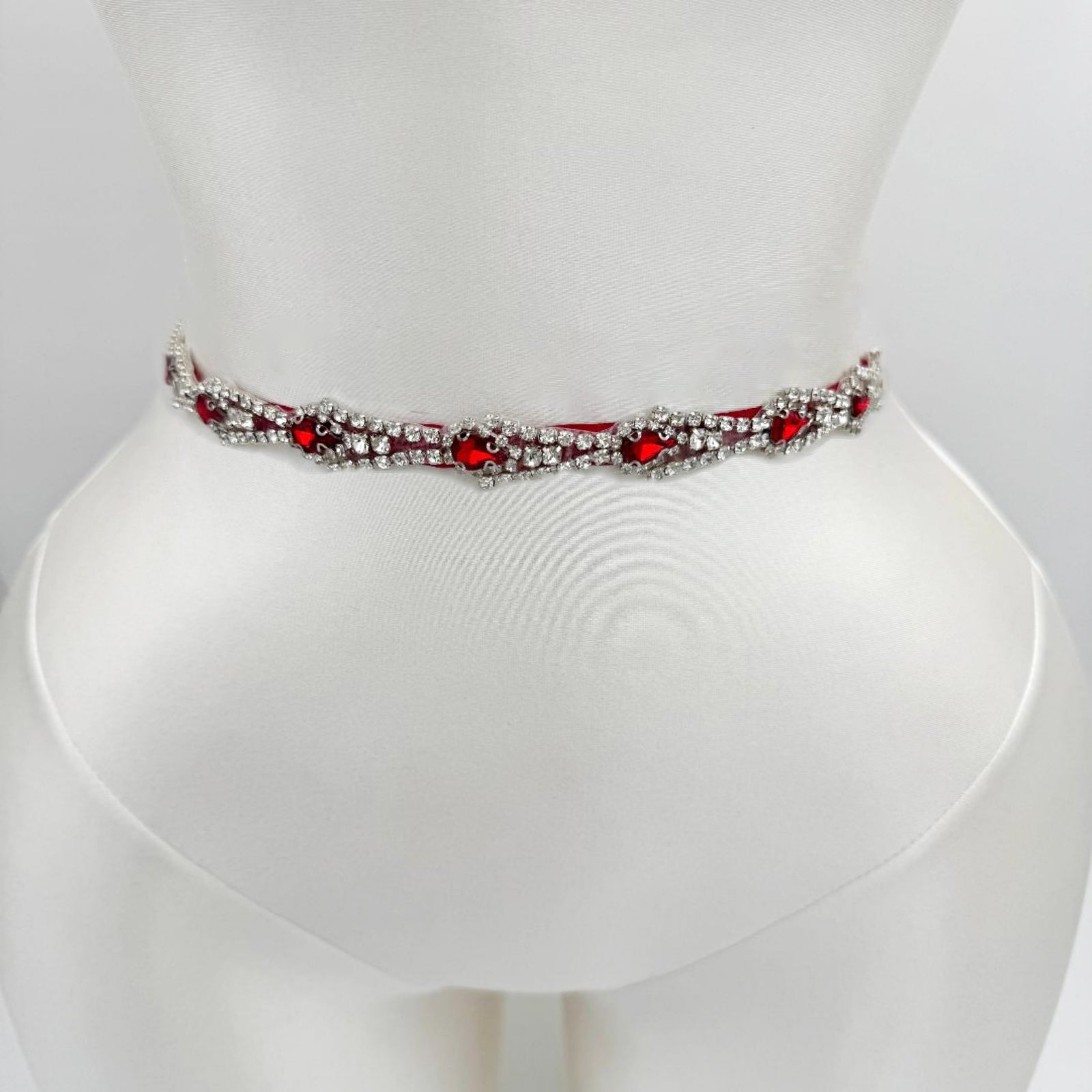 BS31R red rhinestone belt