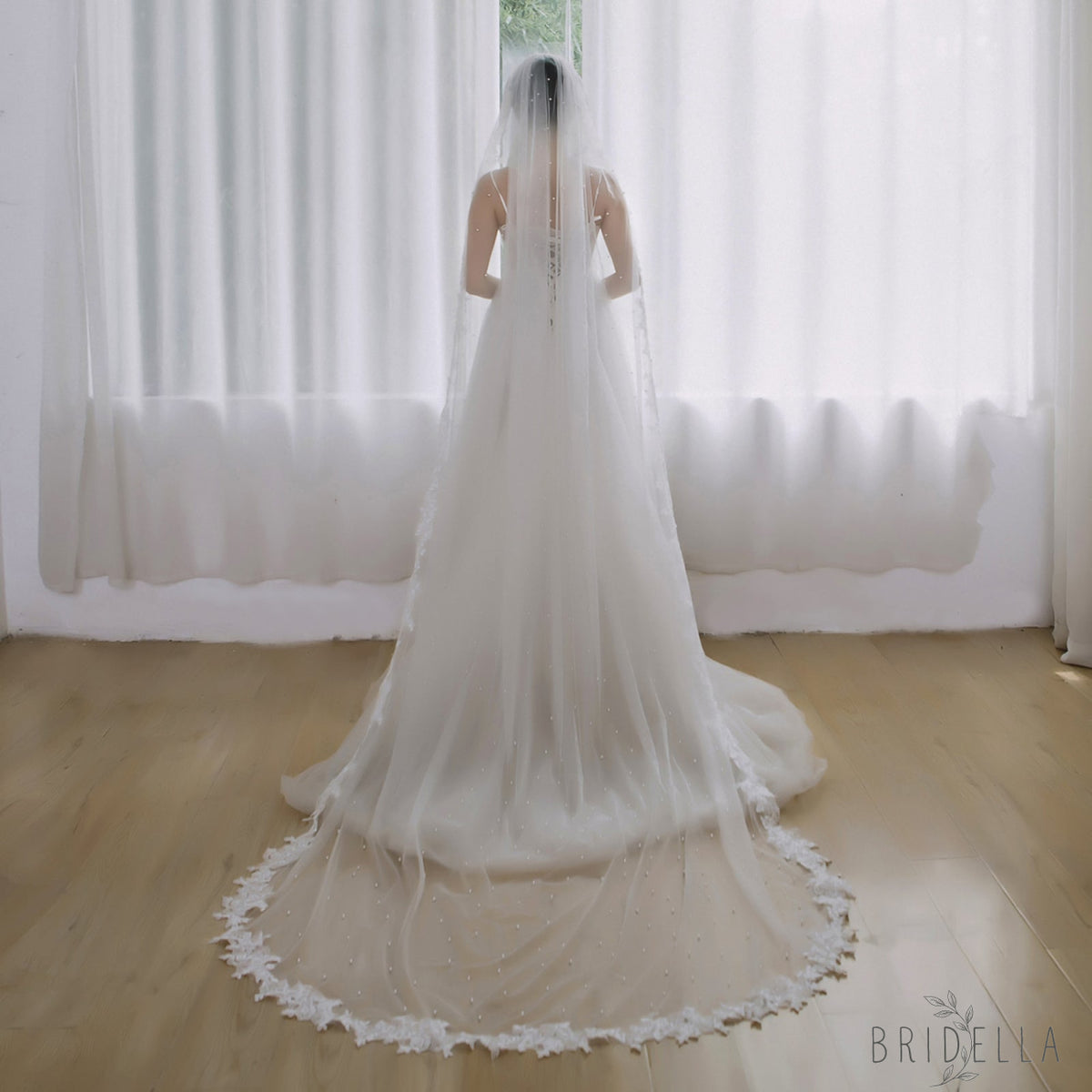 V82-IY3 ivory lace mesh hair comb