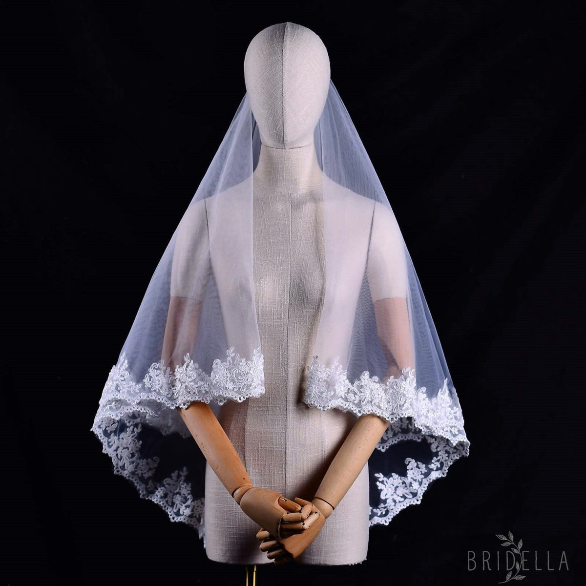 V79-I ivory lace mesh veil
